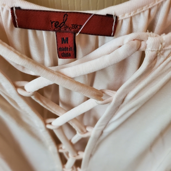 Top - Picture 2 of 4